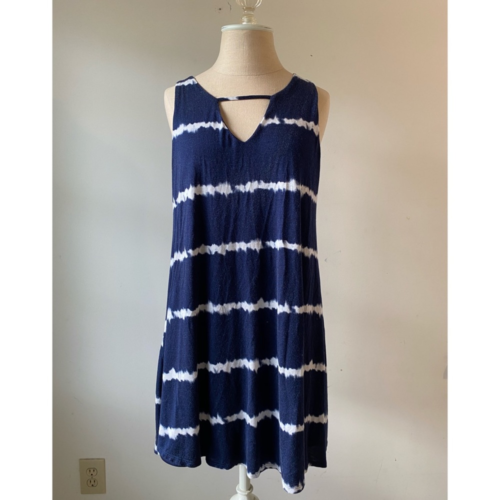 ALYA | comfy, flowing dress